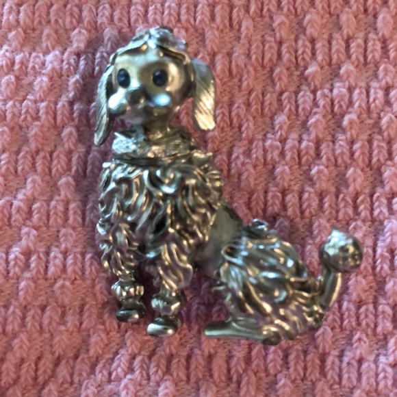 Vintage silver tone Poodle pin with crystal eyes - Picture 2 of 8